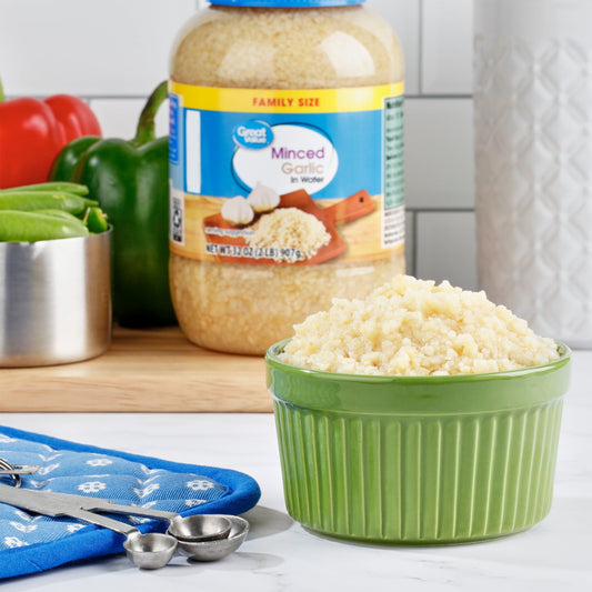 Great Value Family Size Minced Garlic in Water, 32 oz Jar