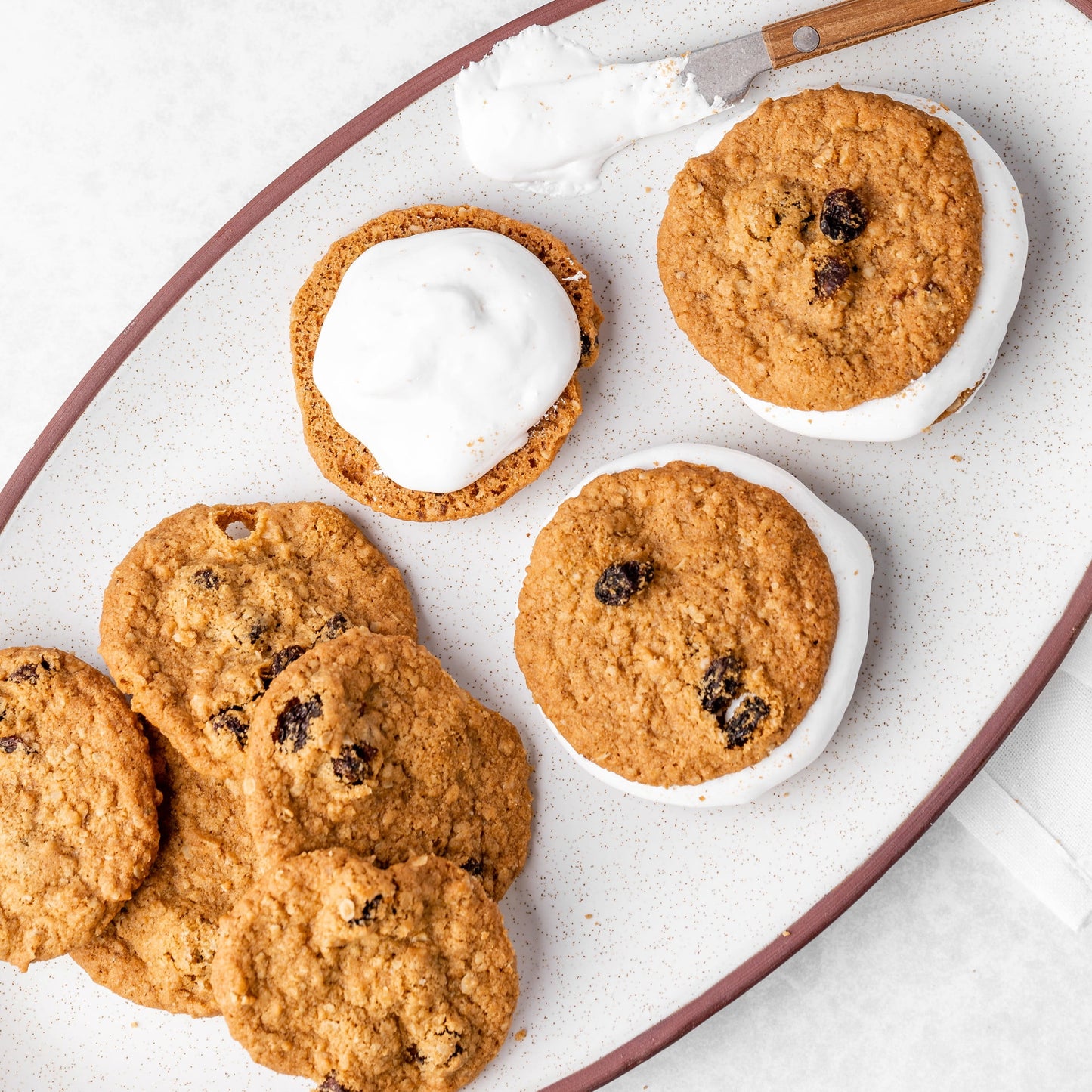 Tate's Bake Shop Oatmeal Raisin Cookies, 7 oz